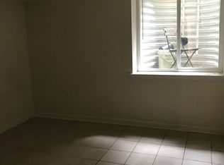 425 N Holly St New, Philadelphia, PA 19104