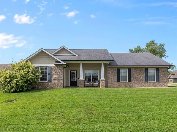 147 Old Towne Ln, Cape Girardeau, MO 63701