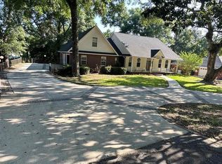 5764 Mill Pond Ln, Milton, FL 32583