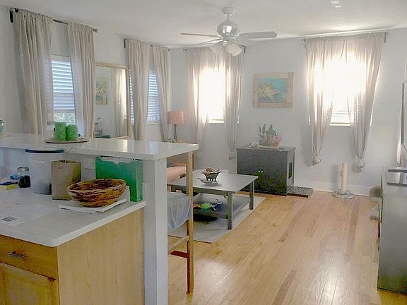 Living room, view 2