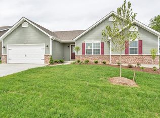 1005 Pine Creek Dr, Wentzville, MO 63385