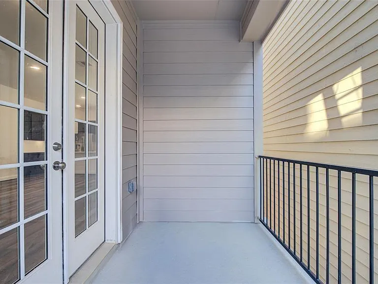 1415 Adell Rose Ln — Photo 27