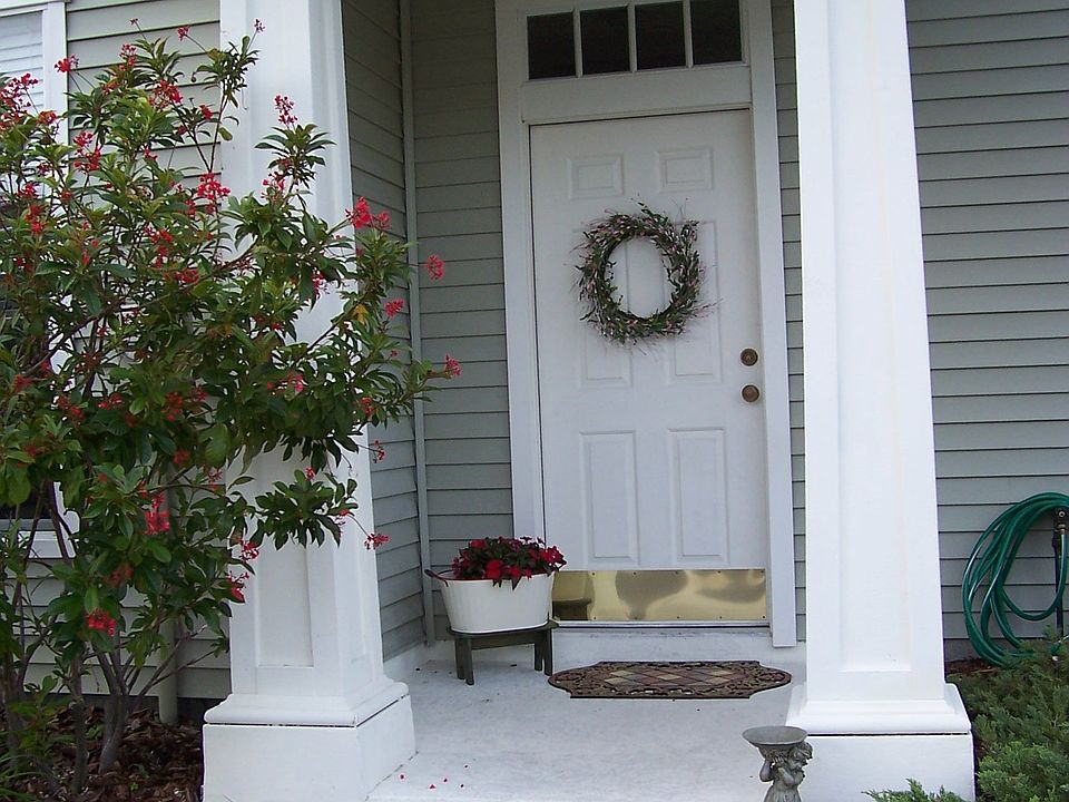 1st image of 12471 Country White Cir