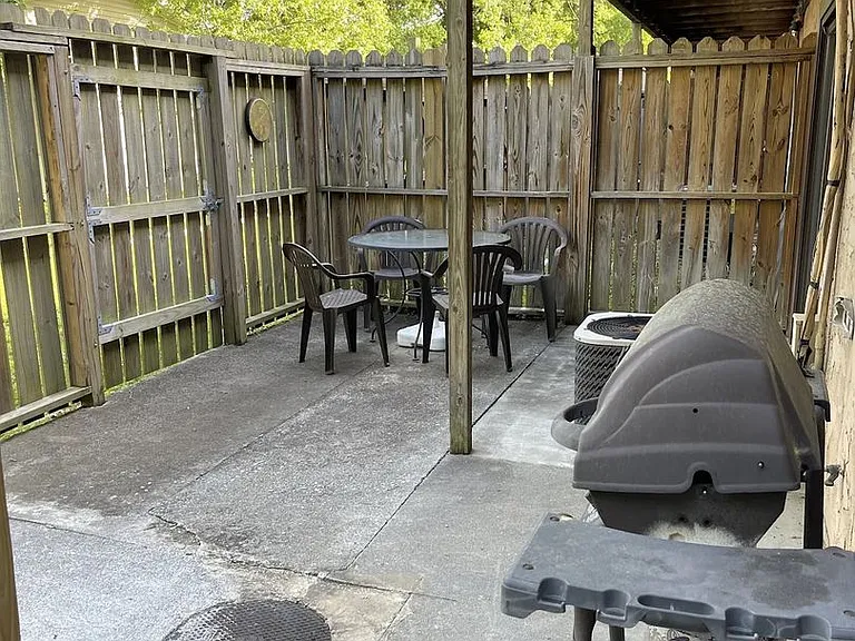 625 S Asbury Dr #1 — Photo 6