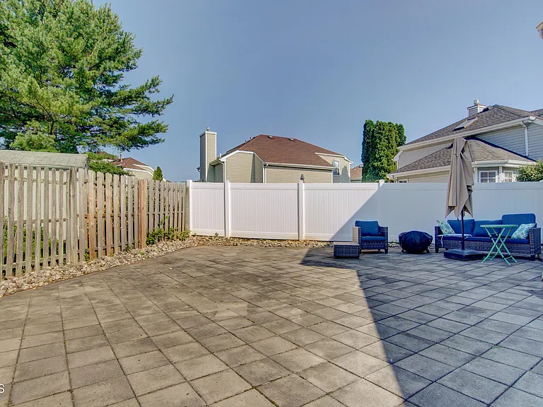 187 Kentucky Way — Photo 28