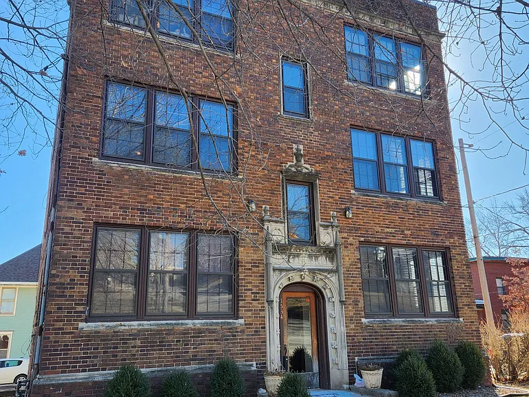 1534 Woodland Ave #B1 — Photo 2