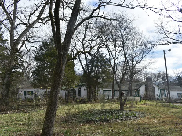 209 Hillcrest Dr, Madison, TN 37115