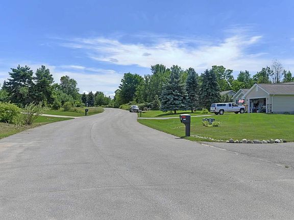 5th image of 8724 Sun Bay Ct