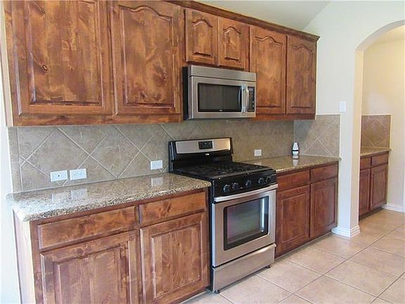3rd image of 840 Lake Worth Trl