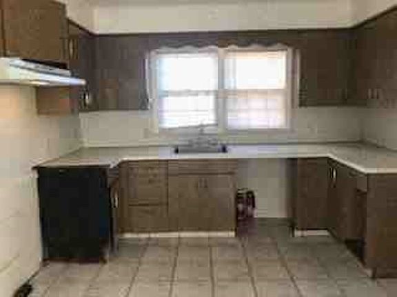 5th image of 436 Glen St
