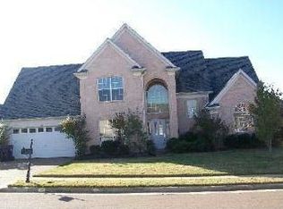 7301 Pinnacle Farms Dr, Memphis, TN 38125