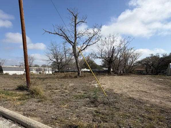 408 Harl LOT 16, Pleasanton, TX 78064