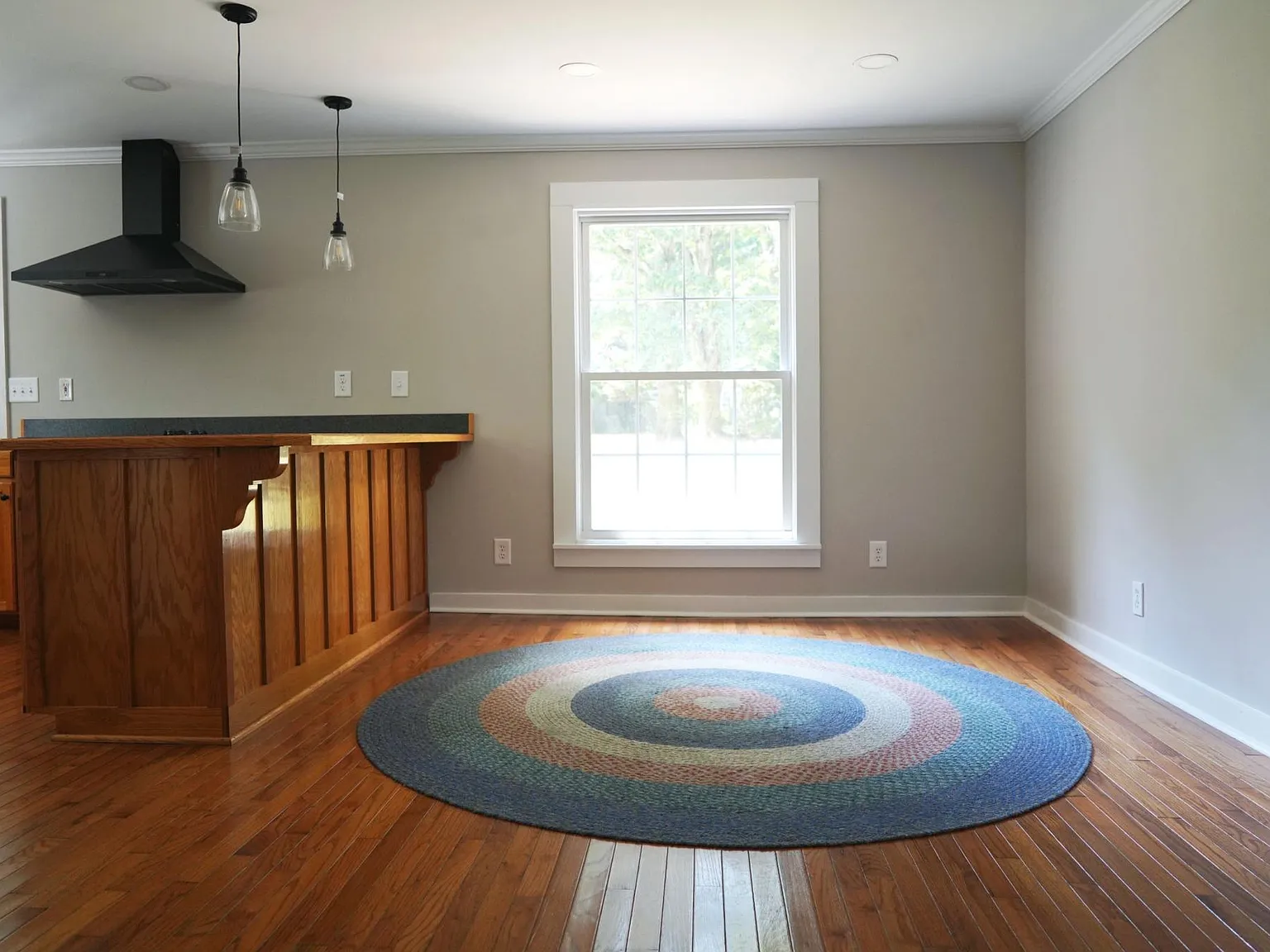 2 bed, 928 sqft, $1,550 — Photo 3