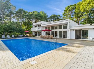 13 Peacock Path, East Quogue, NY 11942