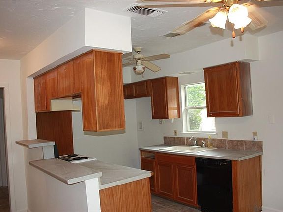 5th image of 7188 Skyline Dr