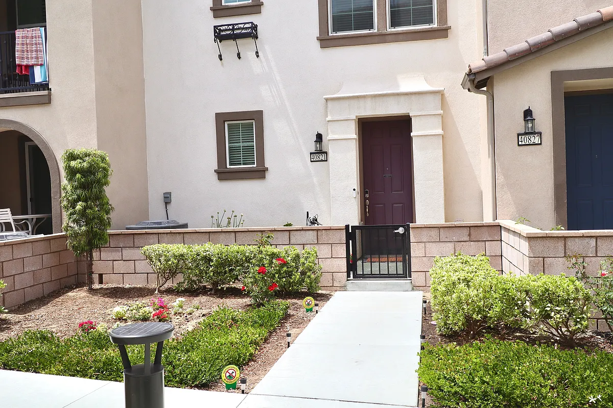 Building Photo - 40821 Melrose Dr #295