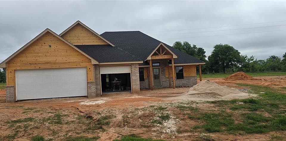 2nd image of 2450 Sierra Cir