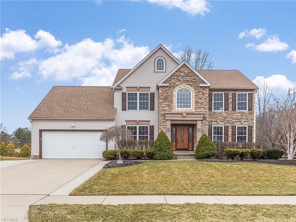 1st image of 4842 Pebblehurst Dr