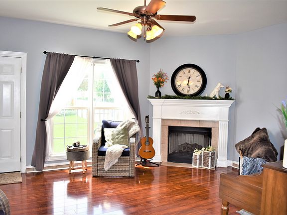 5th image of 2176 Gold Valley Dr