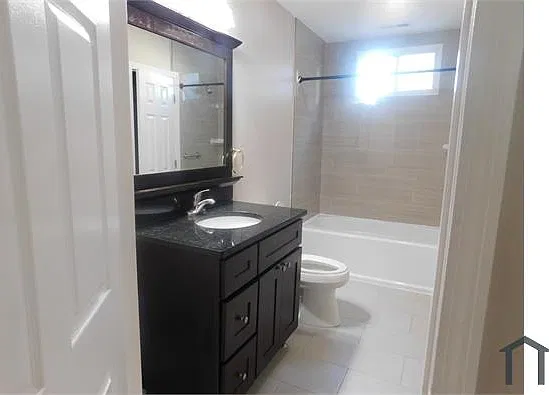 42 Perry Ave — Photo 4