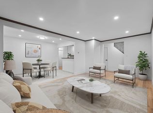 23711 121st Ave, Cambria Heights, NY 11411