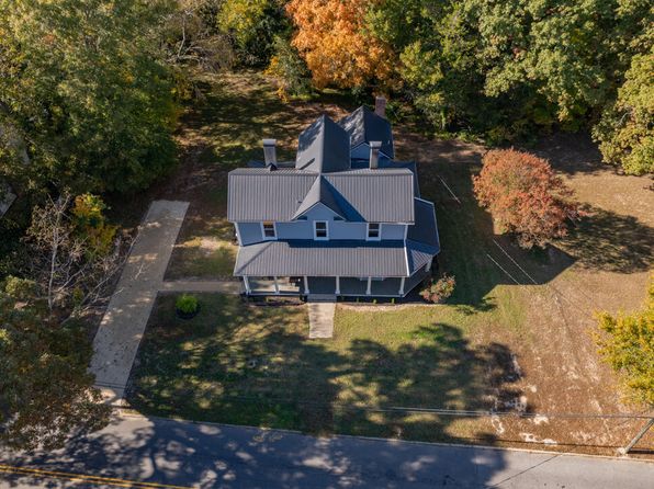 437 S Main St, Warrenton, NC 27589