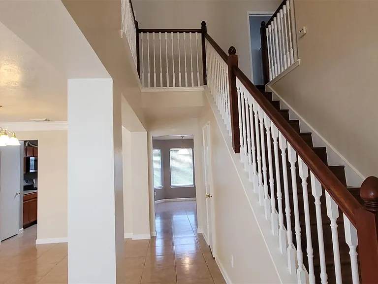 9347 Eaglewood Spring Dr — Photo 4