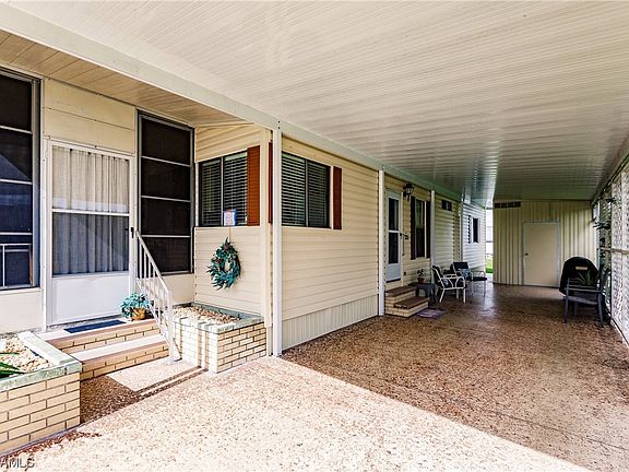 3rd image of 3138 Glenbrook Dr