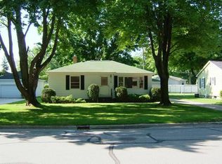 716 River St, Spring Lake, MI 49456