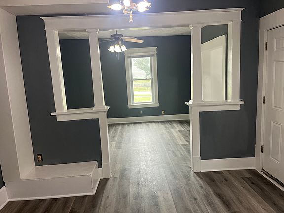 5th image of 704 N 22nd St