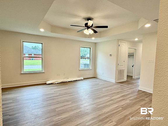 3rd image of 3345 Hartsfield Way