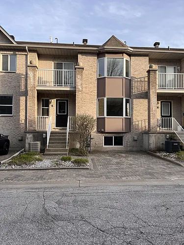 490 Veterans Dr Photo 1