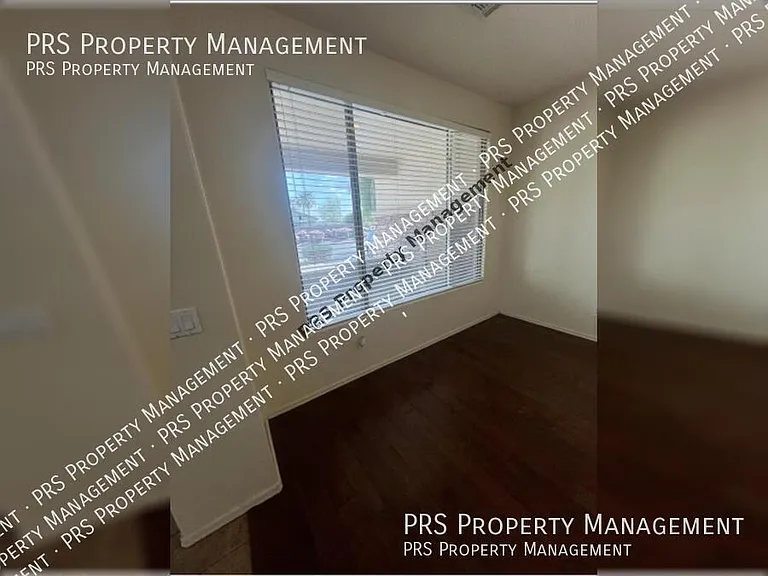 576 E Julian Dr — Photo 9