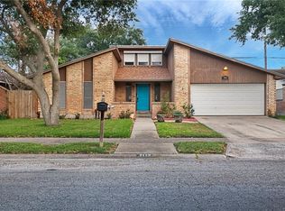 7113 Edgebrook Dr, Corpus Christi, TX 78413