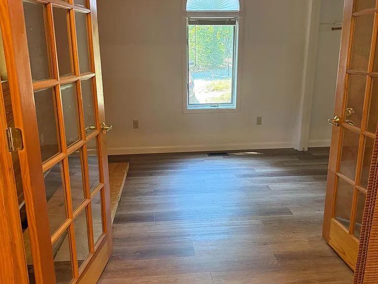 5185 Ridge Rd — Photo 10