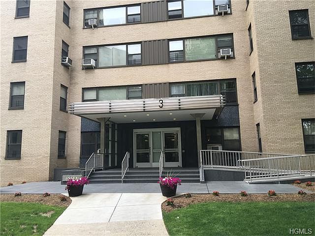1st image of 9 Fordham Hill Oval APT 16D