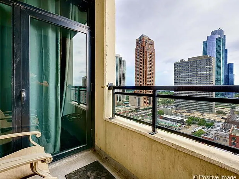 1255 S State St #1503 — Photo 11