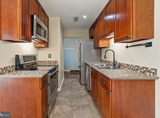 3 E Daisy Ln #B, Mount Laurel, NJ