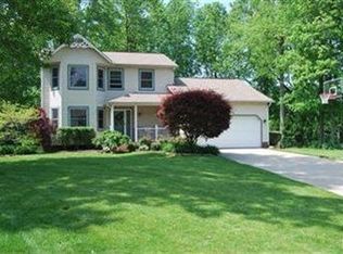 1207 Fanwood Dr, Painesville, OH 44077