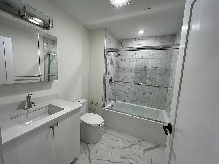 195 Green St #207D — Photo 12