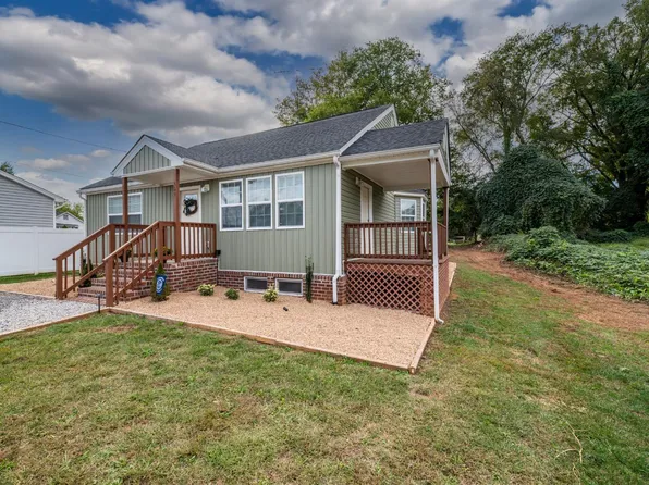 309 Williams St, Farmville, VA 23901
