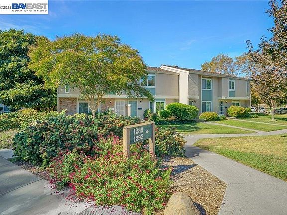 3rd image of 1289 Pine Creek Way APT D