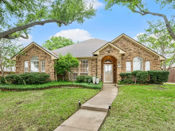 924 Hardie St, Hurst, TX 76053
