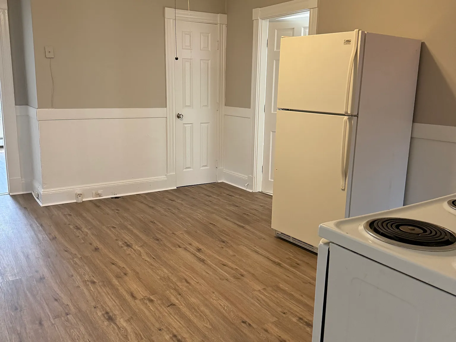 246 Main St — Photo 3