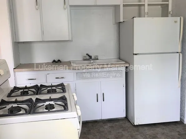 1410 Oak St #1, Kalamazoo, MI 49008