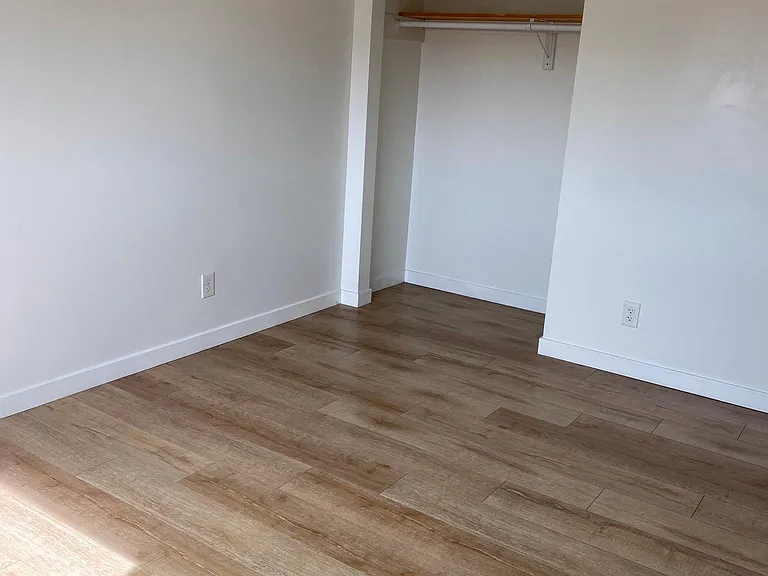 2326 Locust Ave #3 — Photo 14