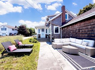 2 Scofield Pl, Westport, CT 06880
