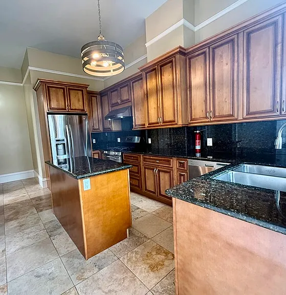 743 Grove St #3 — Photo 8