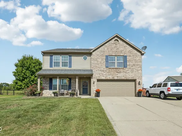 216 Oakview Dr, Mooresville, IN 46158