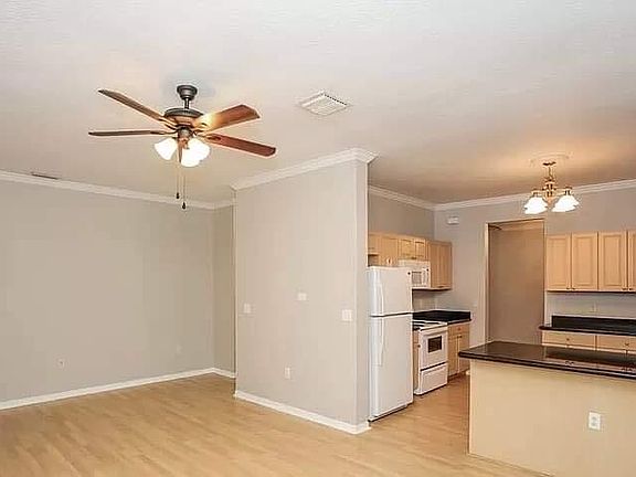 3rd image of 1500 SE 22nd Ln